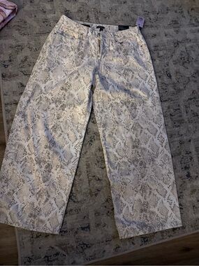 wild fable White and Gray Snake Print Wide Leg Jeans